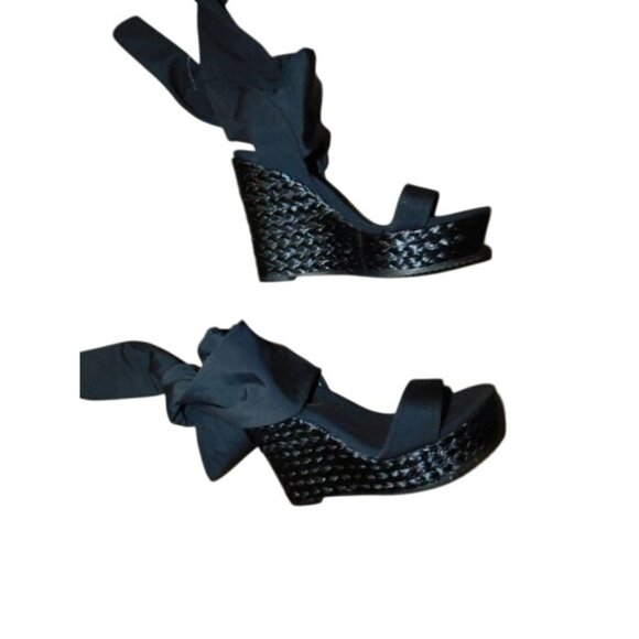 Donald J. Pliner Size 6.5 M Designer Wedge Ankle Tie Wrap Heels Shoes - Picture 5 of 5